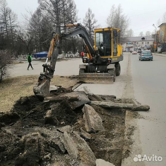 Экскаватор, гидромолот
