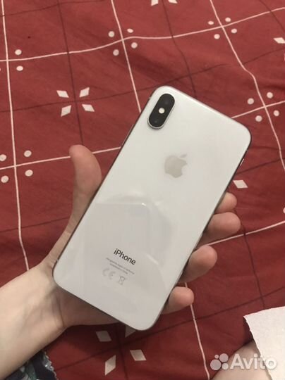 iPhone X, 64 ГБ