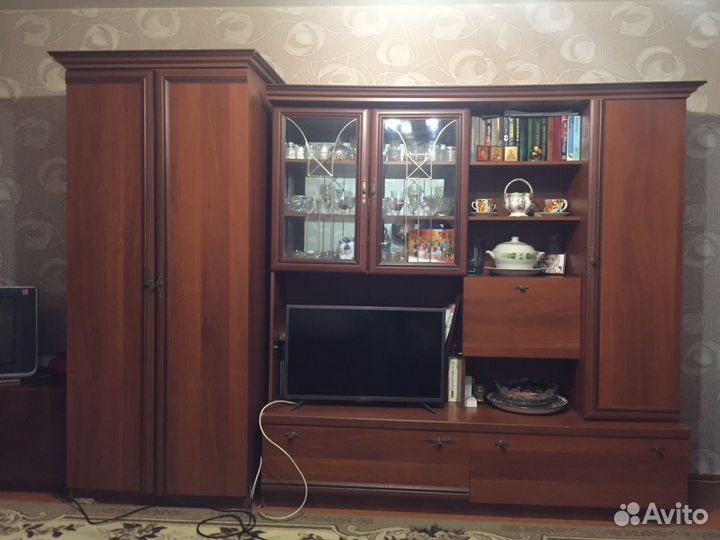 Стенка в гостиную бу