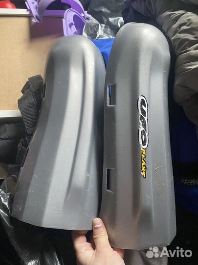 Защита голени горнолыжная