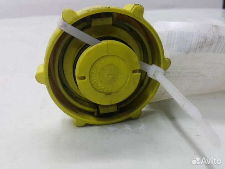 Крышка бачка гур Ford Fiesta