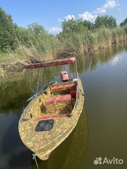 Моторная лодка