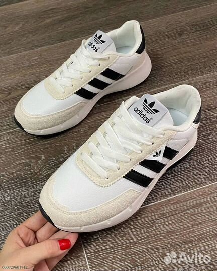 Мужские кроссовки Adidas белые