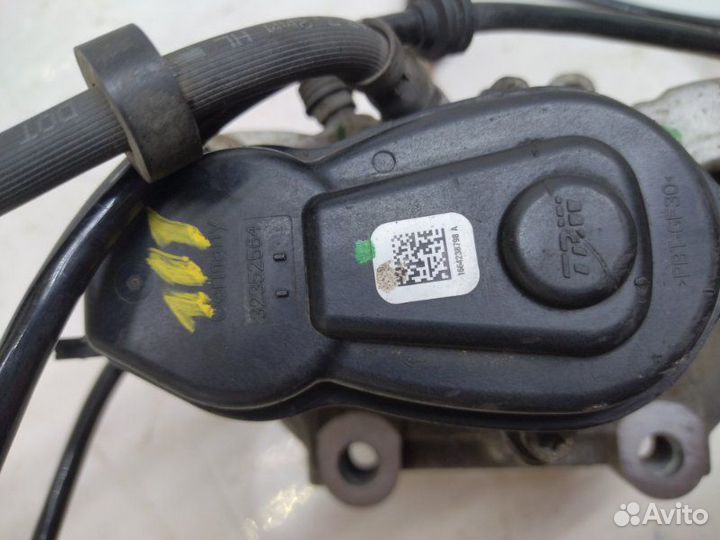 Суппорт задний левый Mercedes-Benz Gl X166 4.7