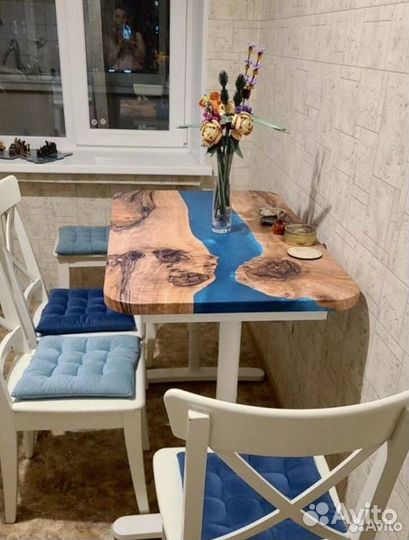 Стол лофт 'Humorous Fall'