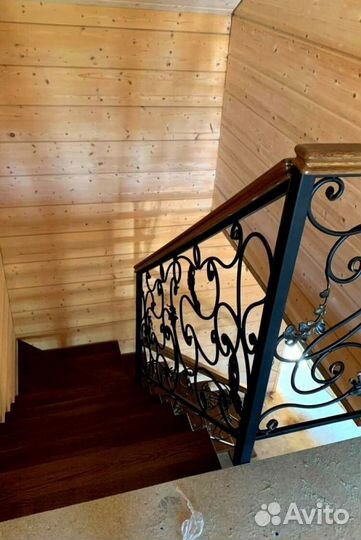 Поворотная лестница