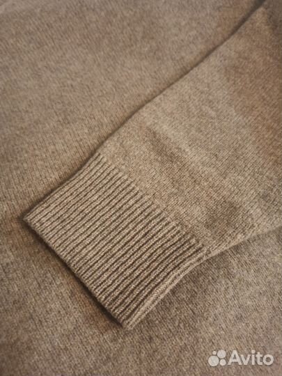 Свитер uniqlo 100 % шерсть