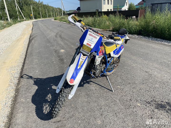 Мотоцикл suzuki DR 250 S