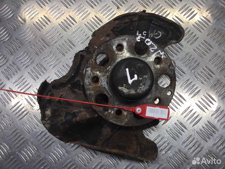 Ступица передняя левая Mercedes C-klasse 611962