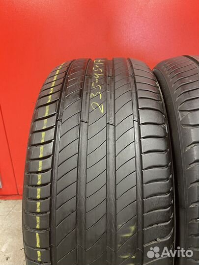 Michelin Primacy 4 235/45 R17