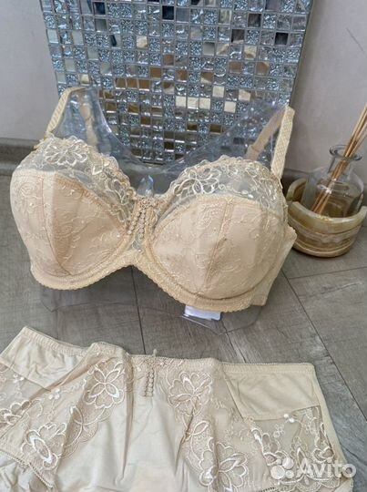 Бюстгальтер 75-100DE (новые )