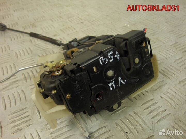 Замок двери передней левой VW Passat B5 3B2837015L