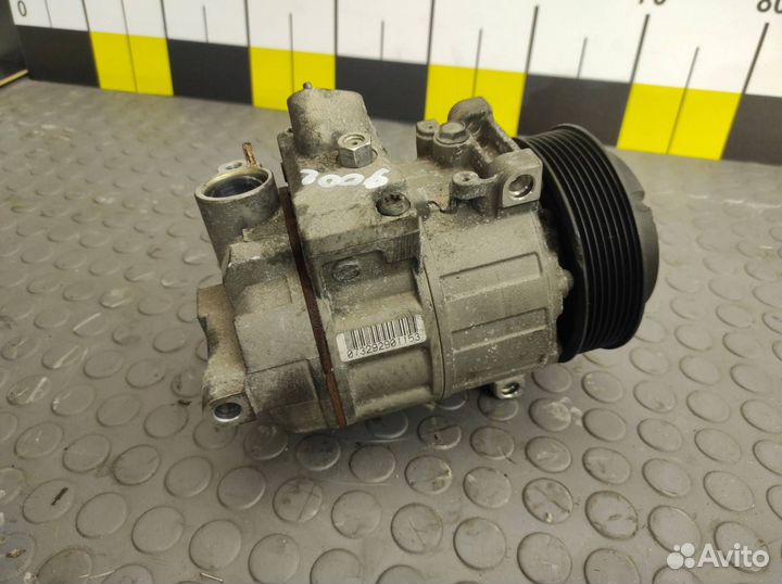 Компрессор системы кондиционирования Mercedes-Benz