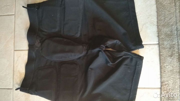 Защита сноубордическая