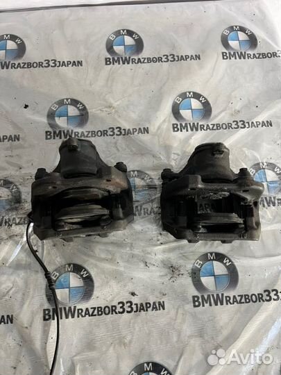 Суппорта задняя Bmw F10 седан N52B25 2010