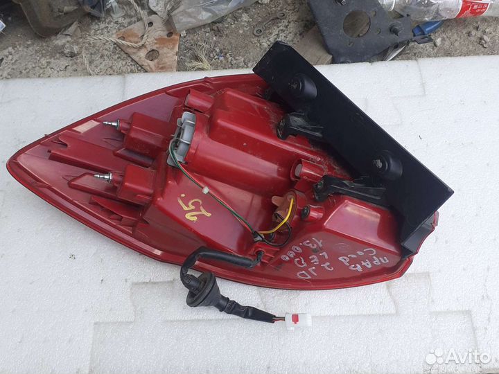 Фанарь правый наружный Kia Ceed JD Led