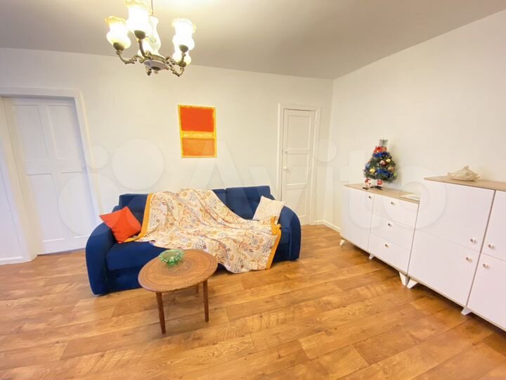 2-к. квартира, 42 м², 2/4 эт.