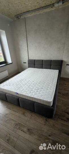 Кровать двухспальная