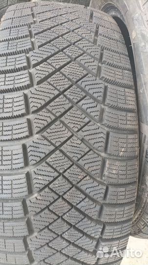 Pirelli Ice Zero 205/55 R16