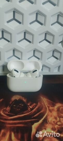 Airpods pro Б/У в рабочем состоянии