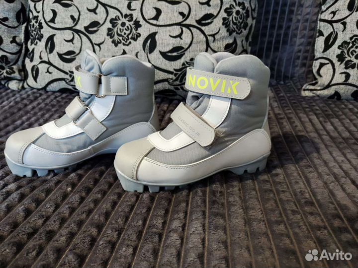 Лыжные ботинки