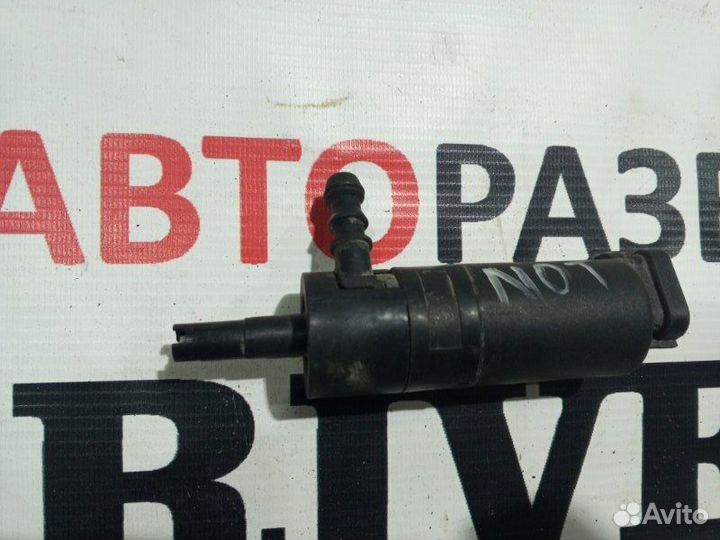 Насос омывателя фар Nissan Note 11 wagon HR16DE