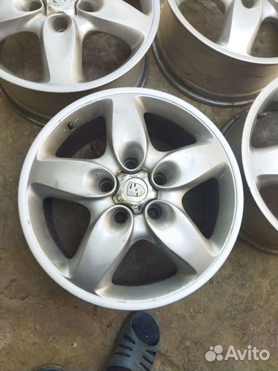 R18/5/130 на Porsh Сayen, Wv Toureg, AudI Q7