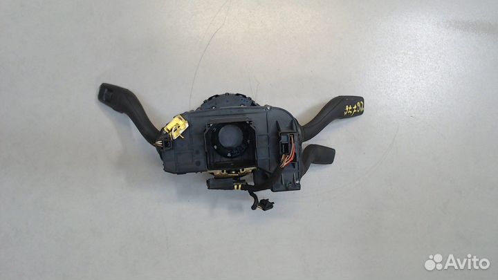 Переключатель поворотов и дворников Audi A8 (D3)