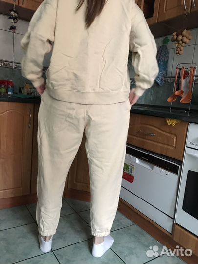 Костюм спортивный