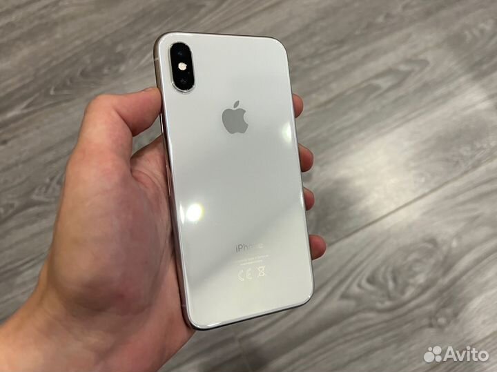 Телефон iPhone X Silver