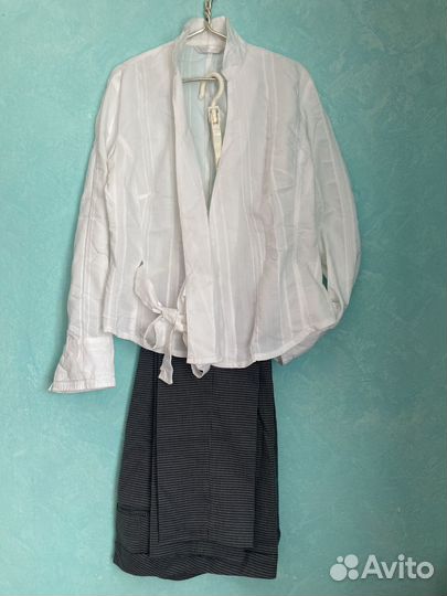 Образ весенний. Пальто, брюки, белая блузка