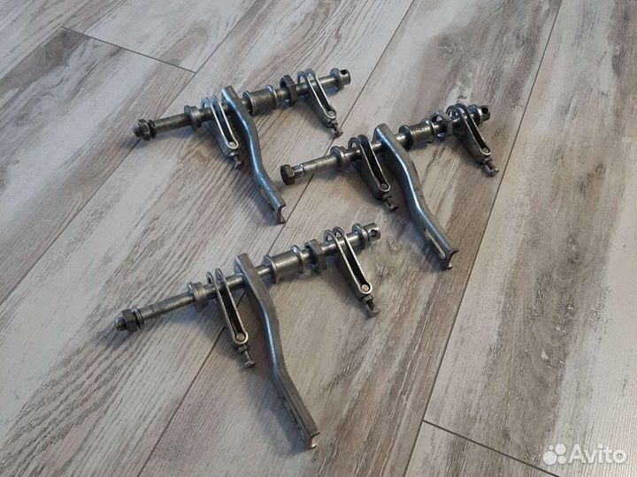 Ось колеса в сборе на Ява-350/634, 638