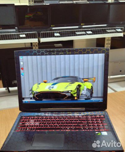 Vulkan/i7 6700HQ/16GB/GTX1060/1000GB+128GB SSD/15