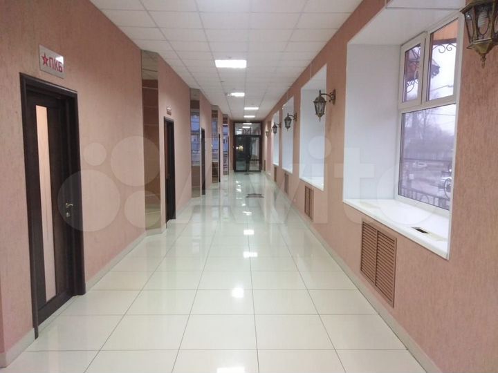 Помещение, 424 м²