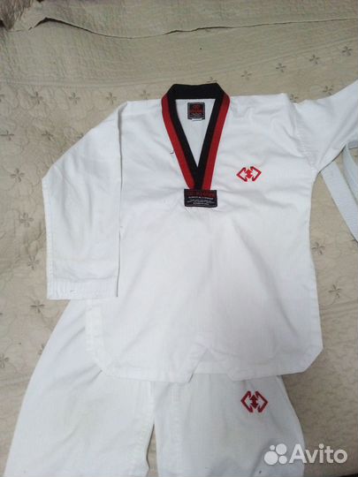 Форма для тхэквондо 150