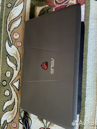 Ноутбук asus