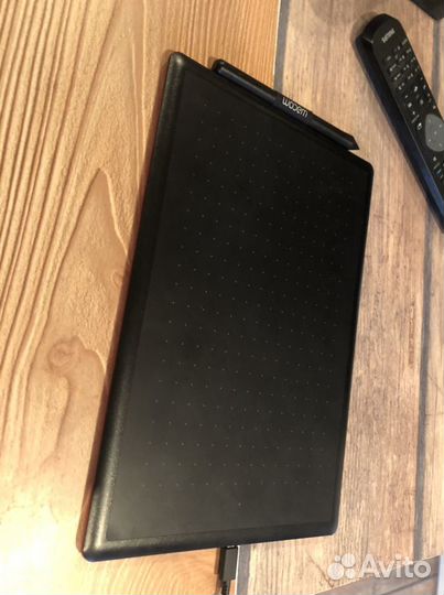 Графический планшет One by Wacom