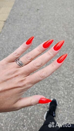 Наращивание ногтей, маникюр