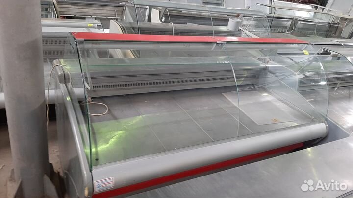 Холодильная витрина 2м