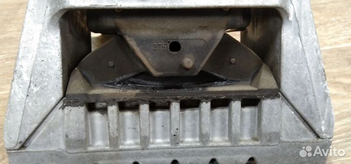 Подушка двигателя VAG