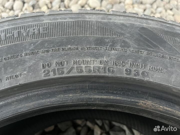 Dunlop Graspic DS3 215/55 R16 93Q