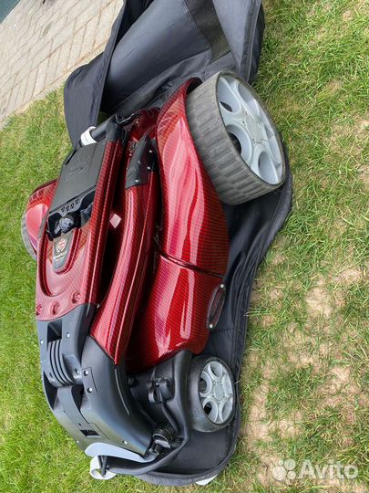 Электрическая тележка для гольфа