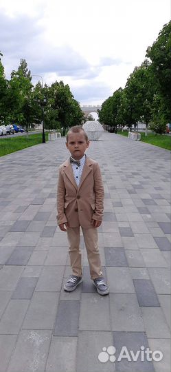 Продам костюм на мальчика