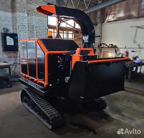 Измельчитель веток самоходный