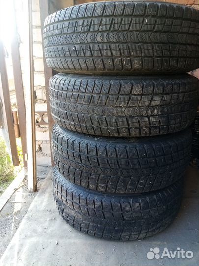 Roadstone Winguard Ice SUV 245/70 R16