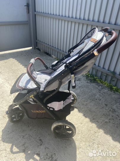 Коляска Luxmom
