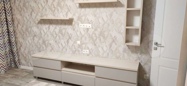 2-к. квартира, 60 м², 8/12 эт.