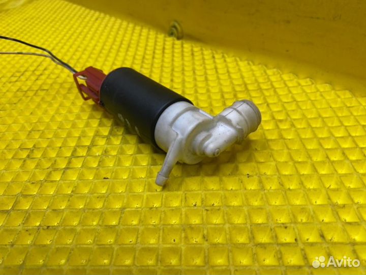 Моторчик омывателя стекла Honda Cr-V 2 2.0 K20A4