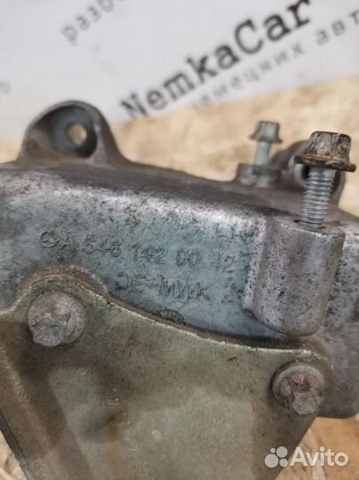 Кронштейн воздушного фильтра Mercedes-Benz Vito