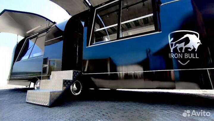 Фудтрак кафе со входом